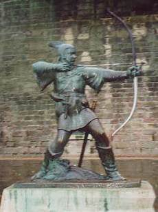 The Robin Hood Statue in Nottingham